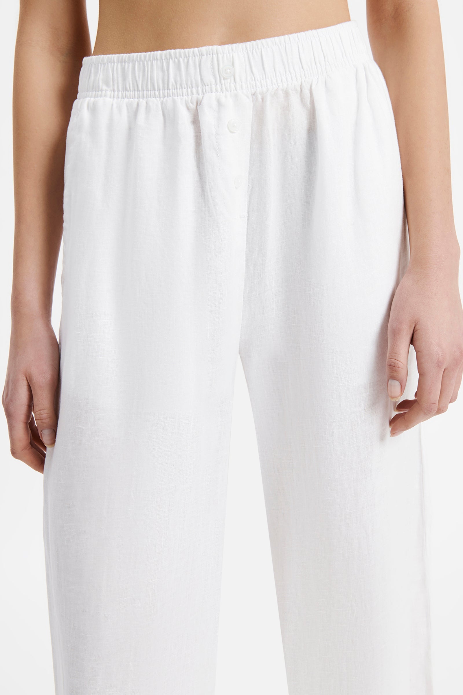 Nude Lucy Lounge Linen Crop Pant In White 