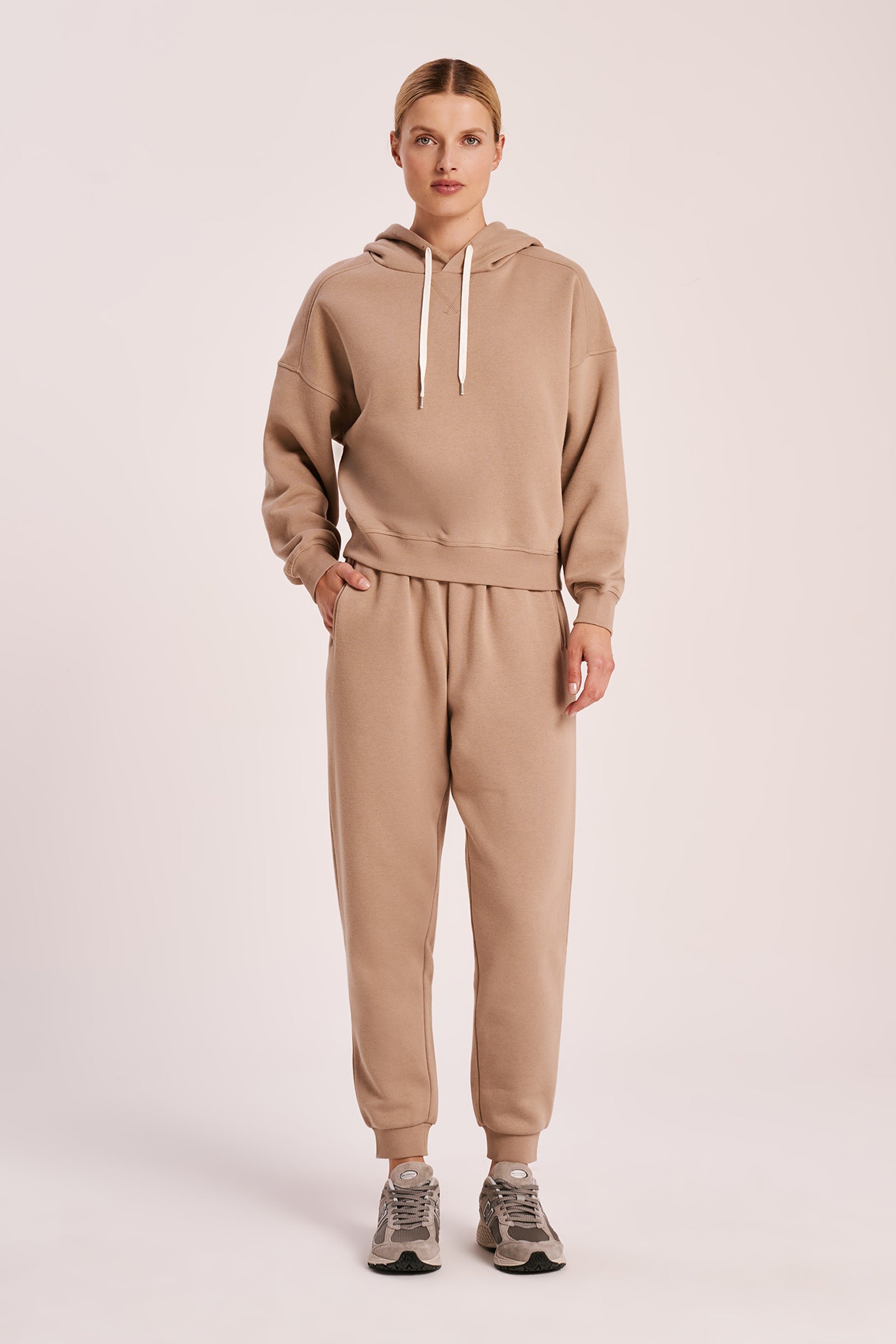 Carter Classic Trackpant Mocha 