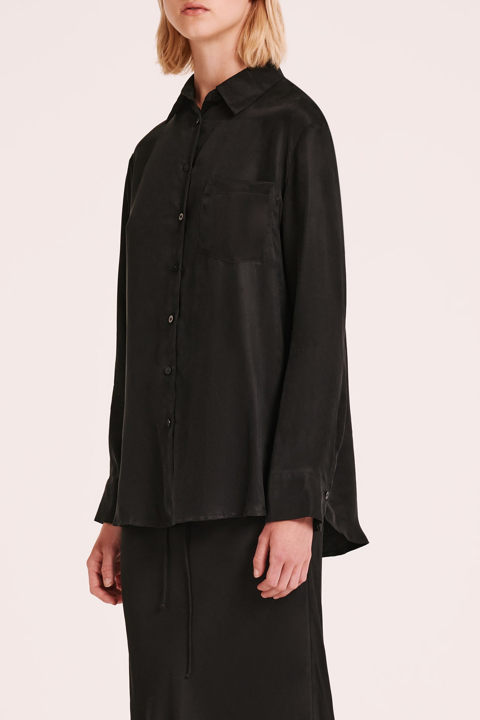 Ari L/s Cupro Shirt Black 