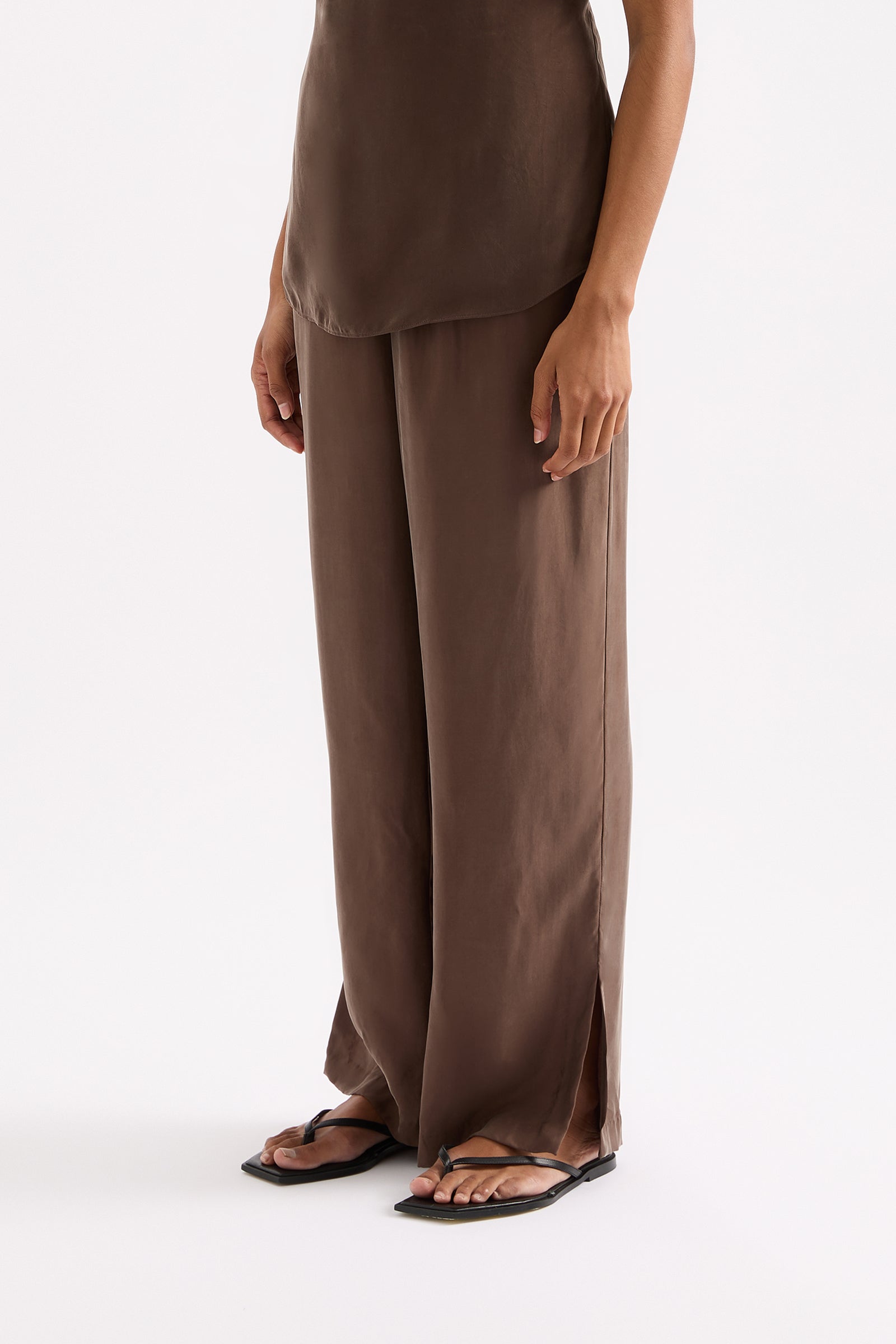 Linnea Cupro Pant Clove 