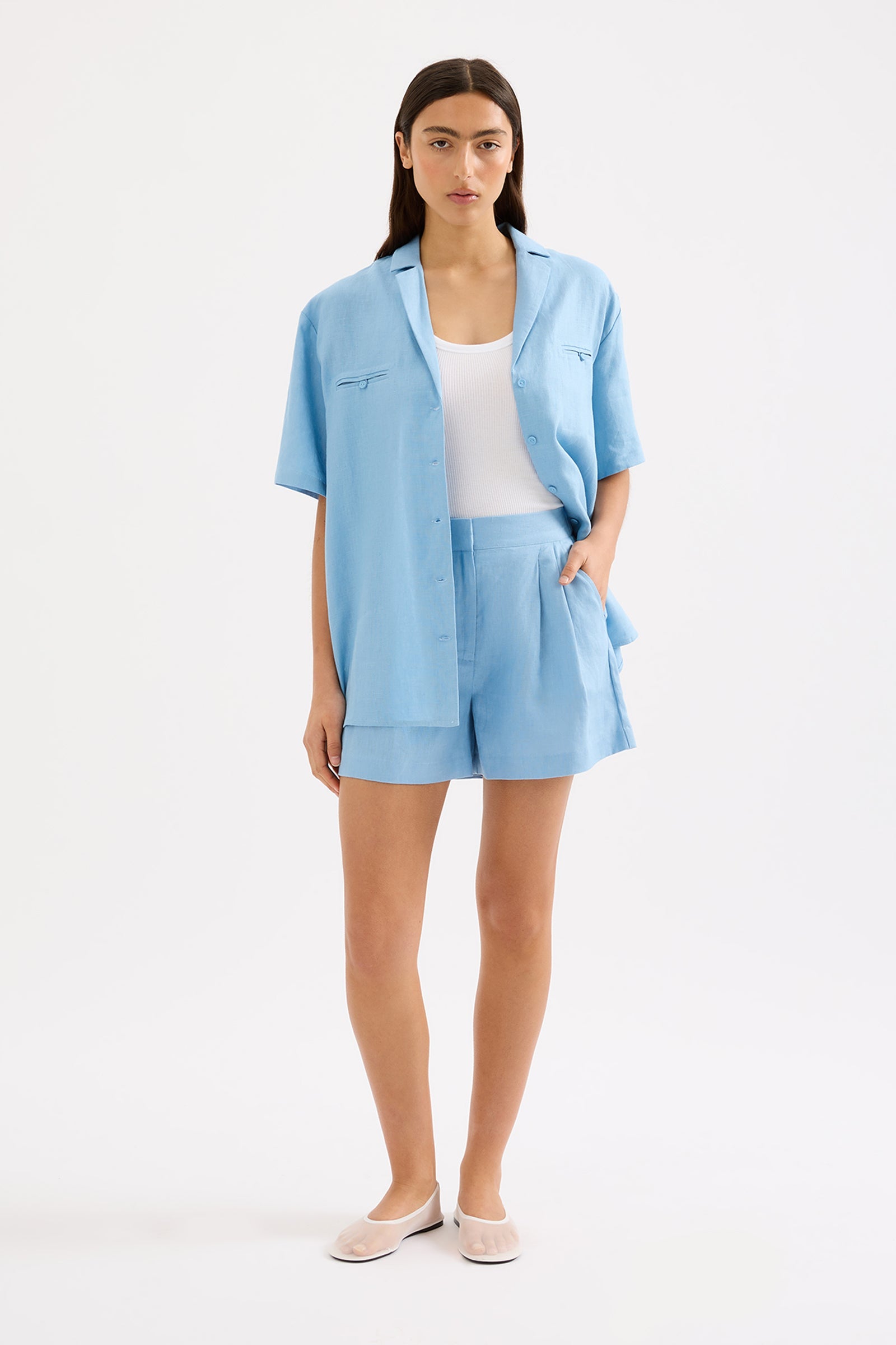 Thilda Tailored Short Sky 