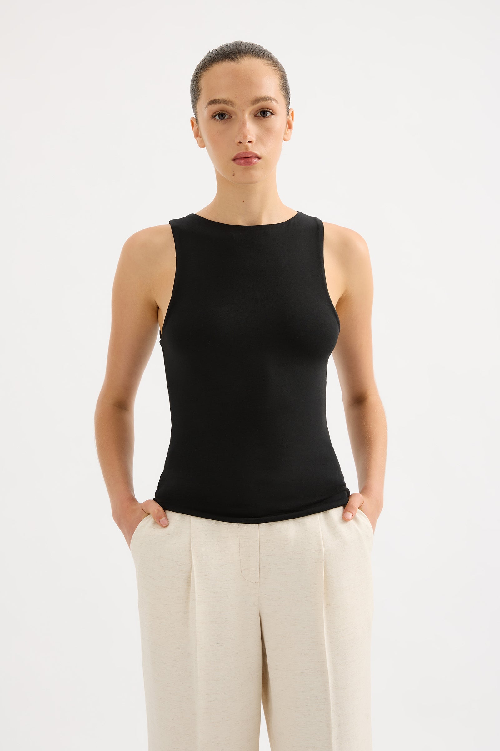 Lois Organic Tank Black 