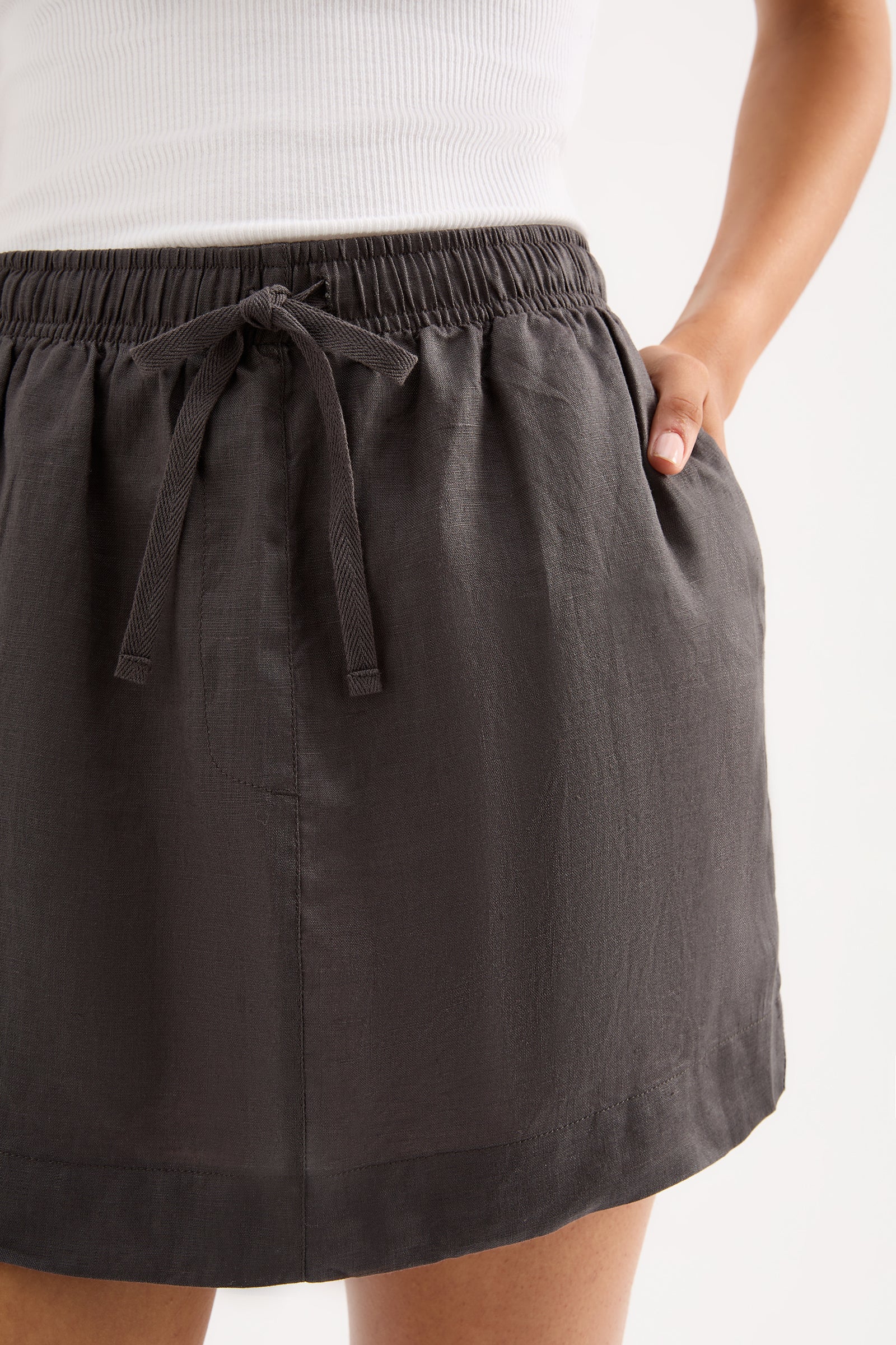 Lounge Linen Skirt Coal 