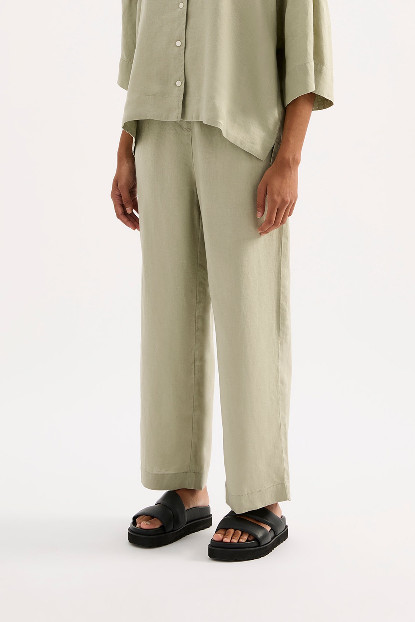 Lounge Linen Crop Pant Olive 